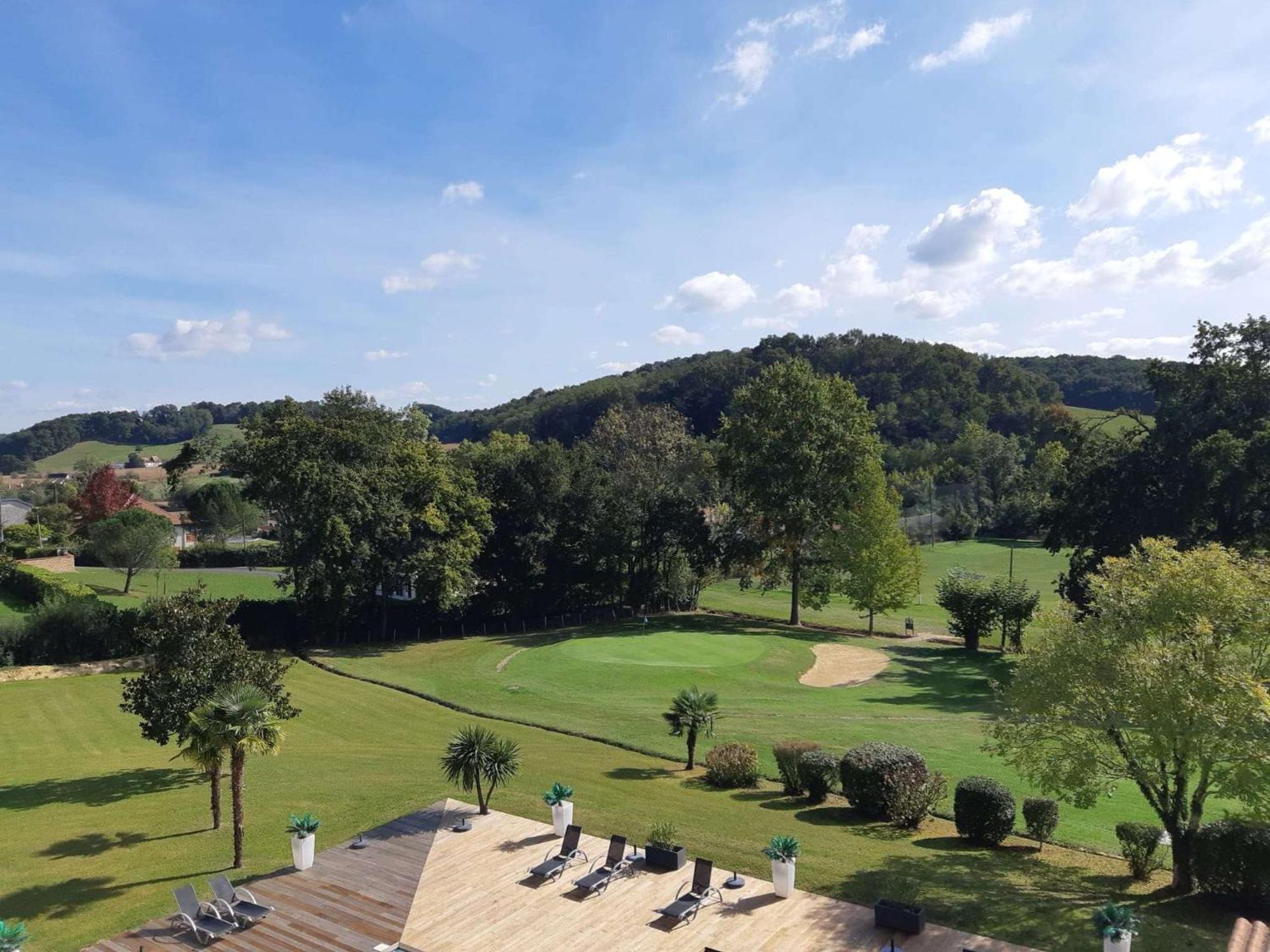Brit Hotel Du Golf Le Lodge Salies-de-Béarn المظهر الخارجي الصورة